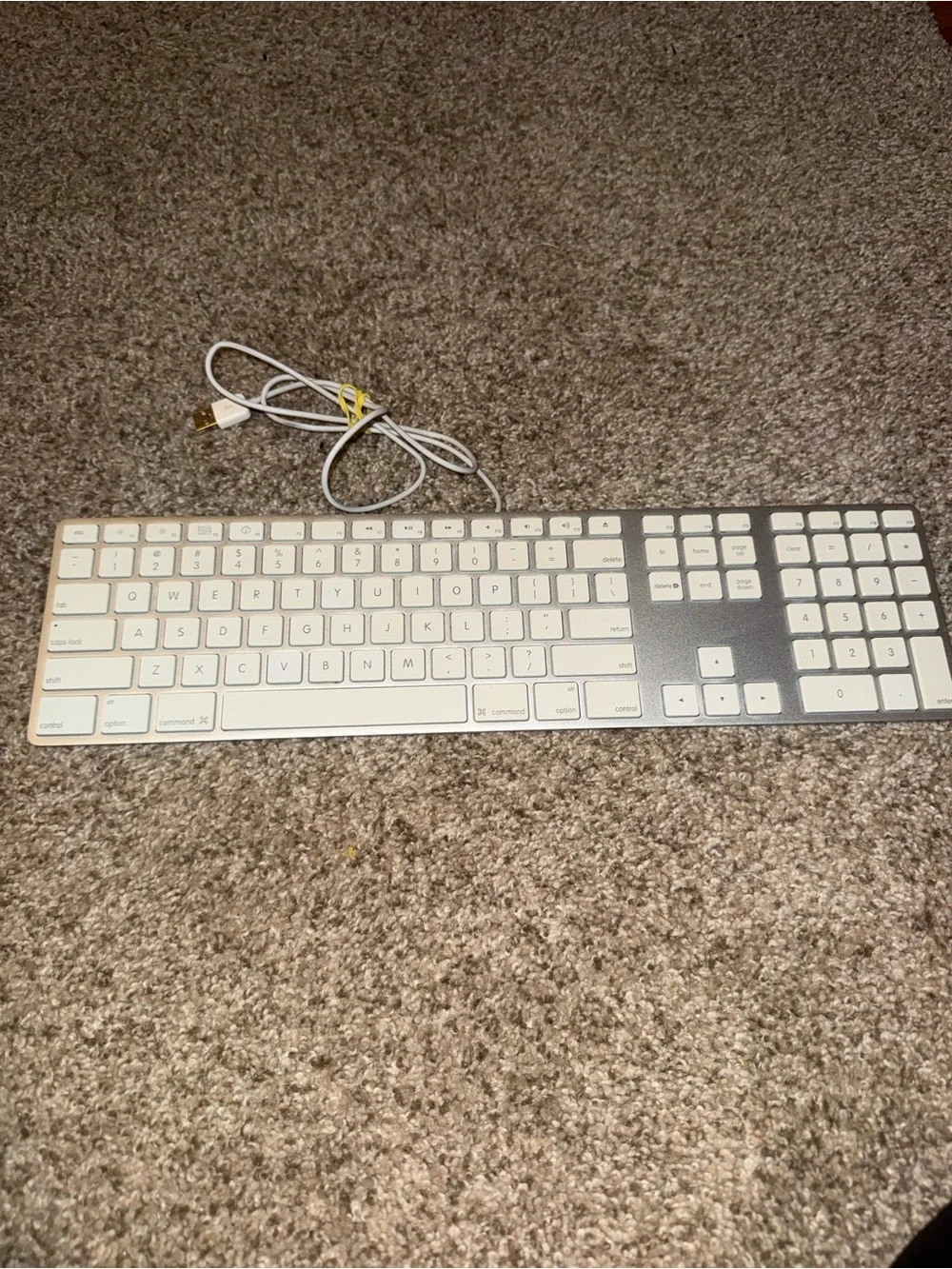 Apple White and Silver Wired USB Keyboard with Numeric Keypad